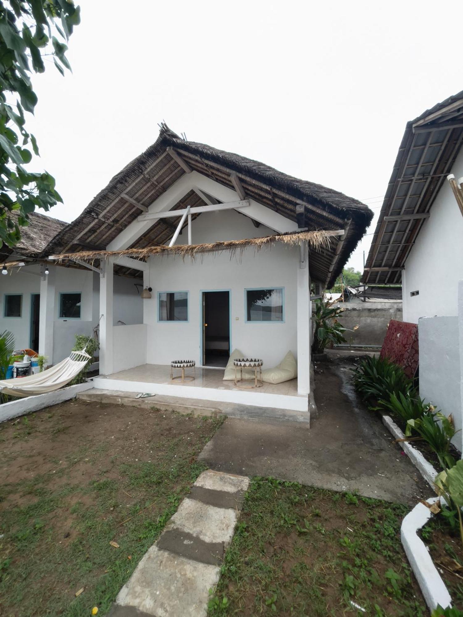 Hotel Surf Shack Grupuk à Bumbang Extérieur photo