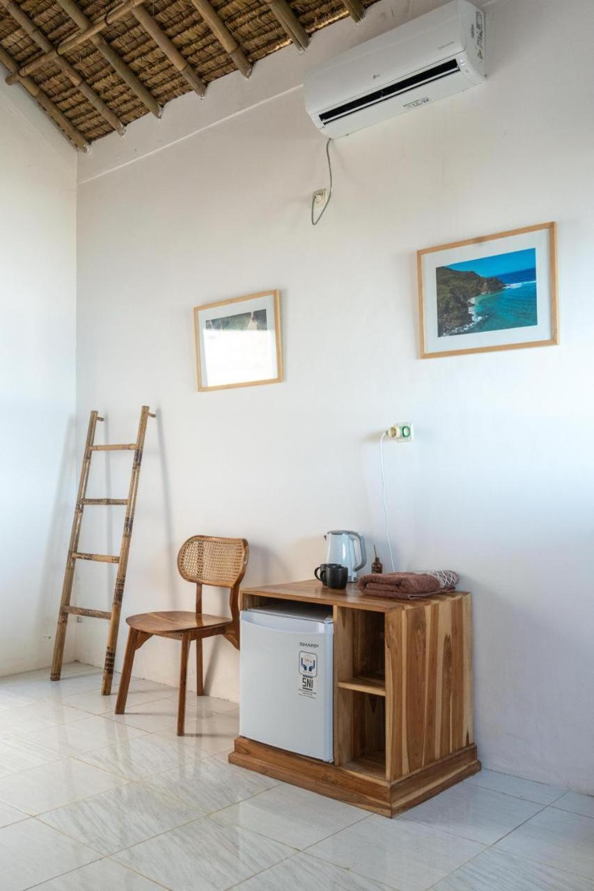 Hotel Surf Shack Grupuk à Bumbang Extérieur photo